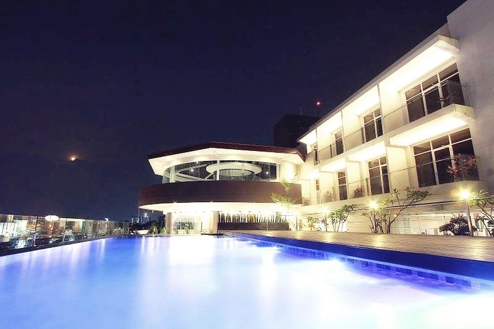 Grandia Hotel Bandung Kültér fotó