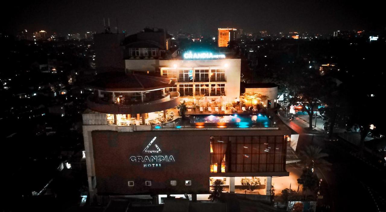 Grandia Hotel Bandung Kültér fotó